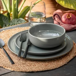 Assiette à dessert en faïence D22,3cm - vert cèdre