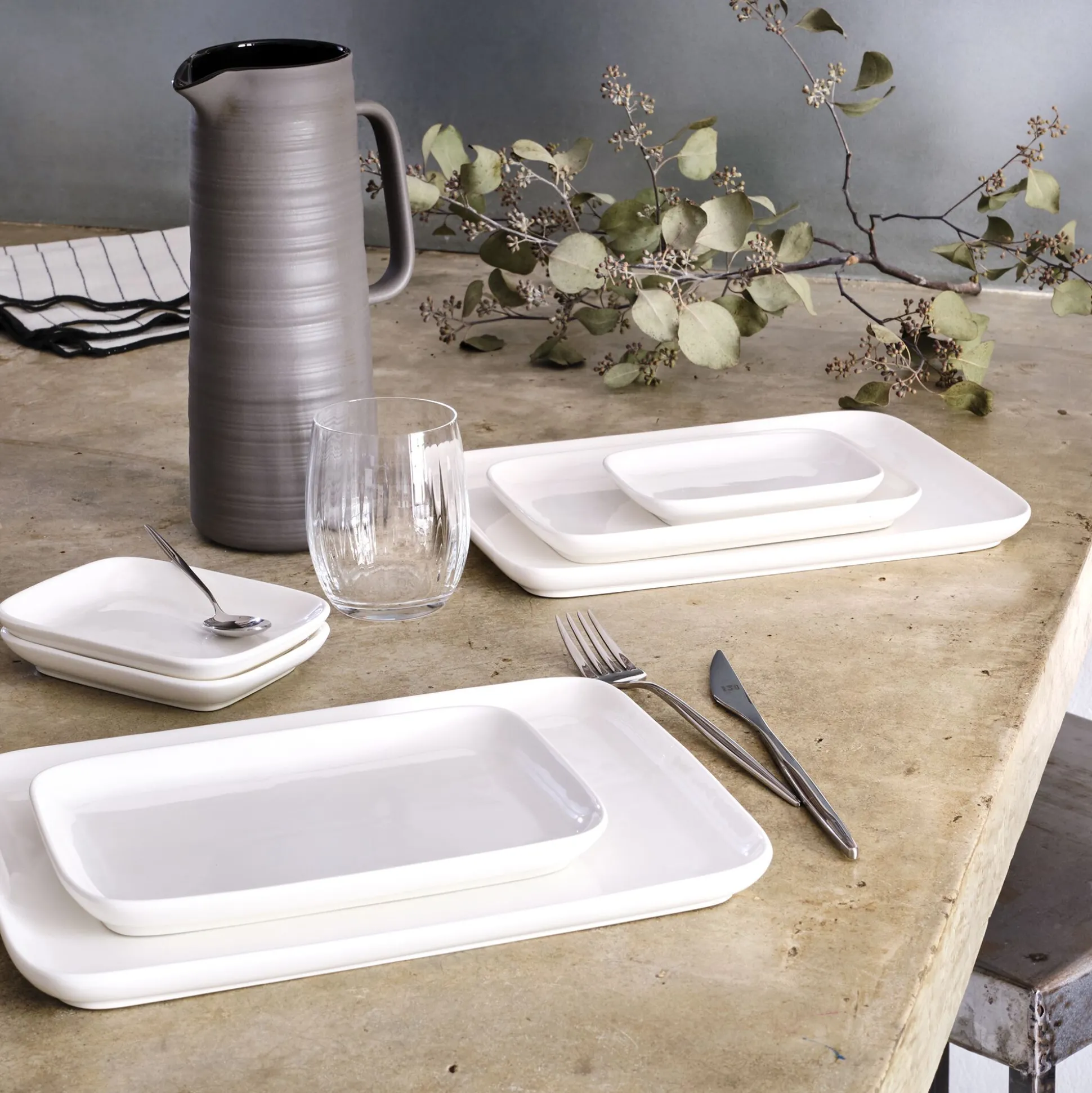 Assiette apéro en porcelaine 10,4x14,2cm - blanc