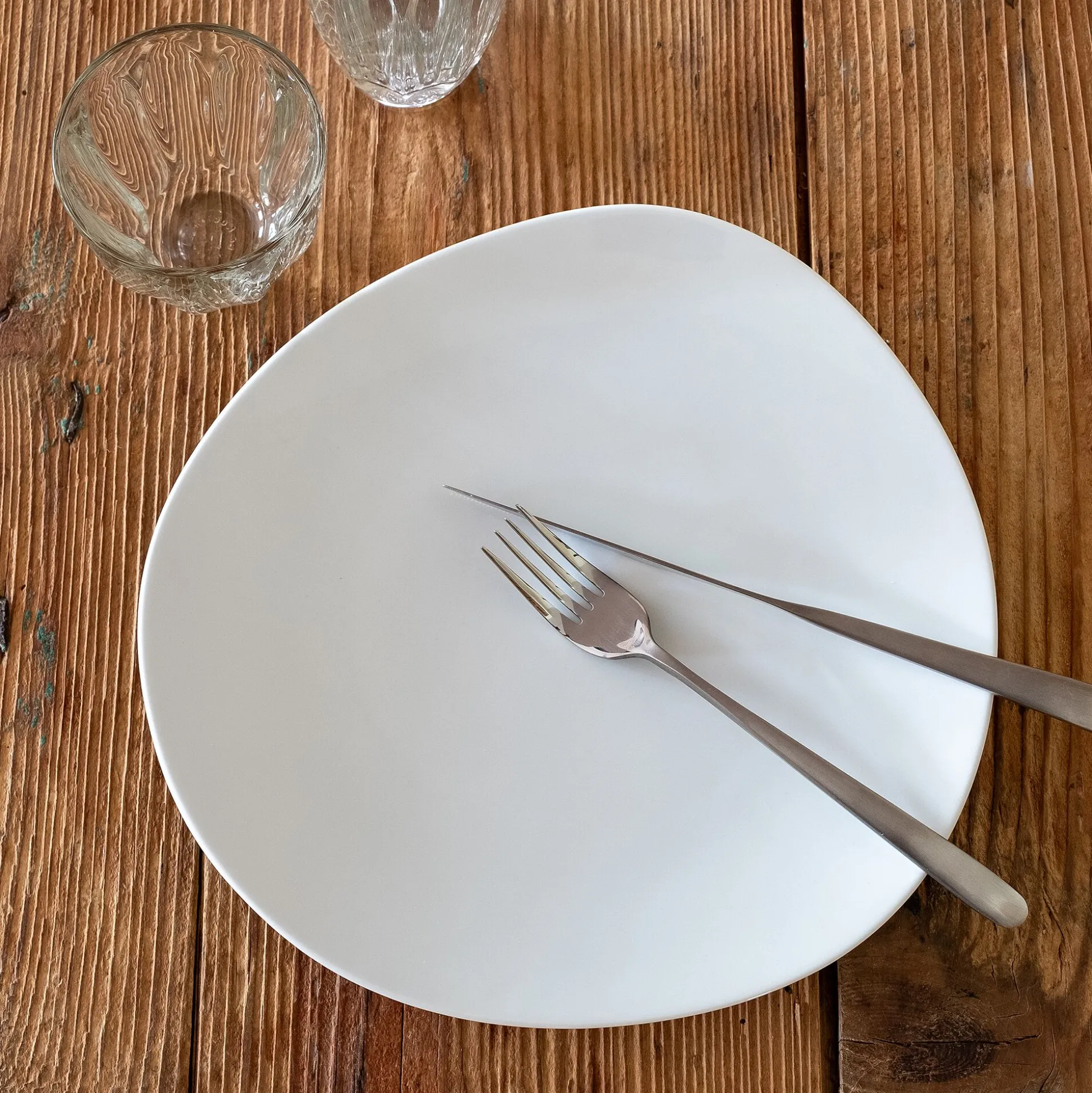 Assiette plate en porcelaine D28cm - blanc