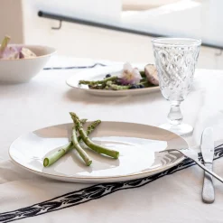 Assiette plate en porcelaine avec liseré doré D26,8cm - blanc