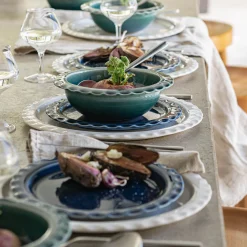 Assiette plate ondulée en grès D27,5cm - blanc ventoux