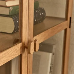 Bibliothèque en chêne et verre - bois clair