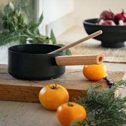 Casserole en aluminium D16cm - noir