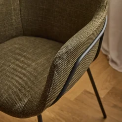 Chaise de repas avec accoudoirs en tissu - vert cèdre