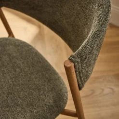 Chaise de repas épurée en tissu - vert