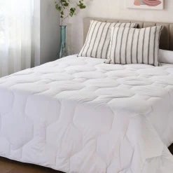 Couette chaude anti-acariens thermorégulatrice - 240x220cm