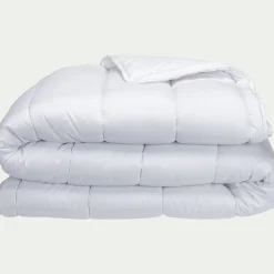 Couette chaude en fibres recyclées - 260x240cm