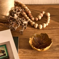 Coupelle décorative forme fleur en céramique D9,3cm - marron