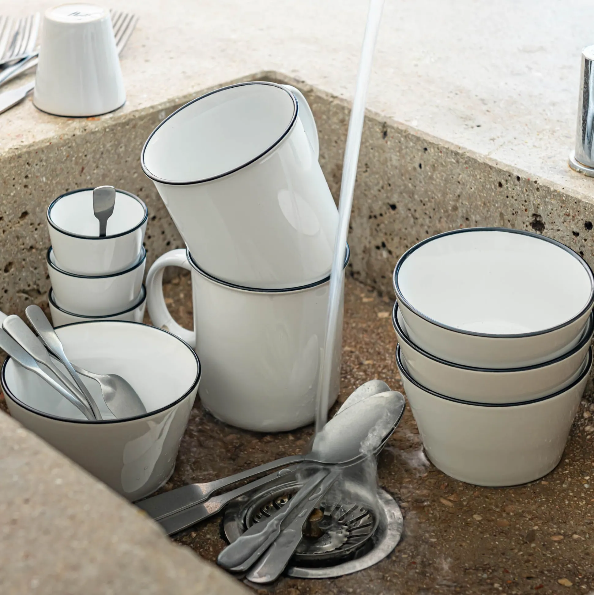 Coupelle en grès avec liseré noir D13cm - blanc