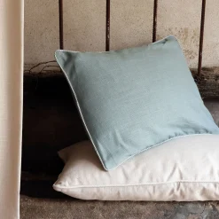 Coussin à passepoil bicolore en coton 30x50cm - bleu calaluna