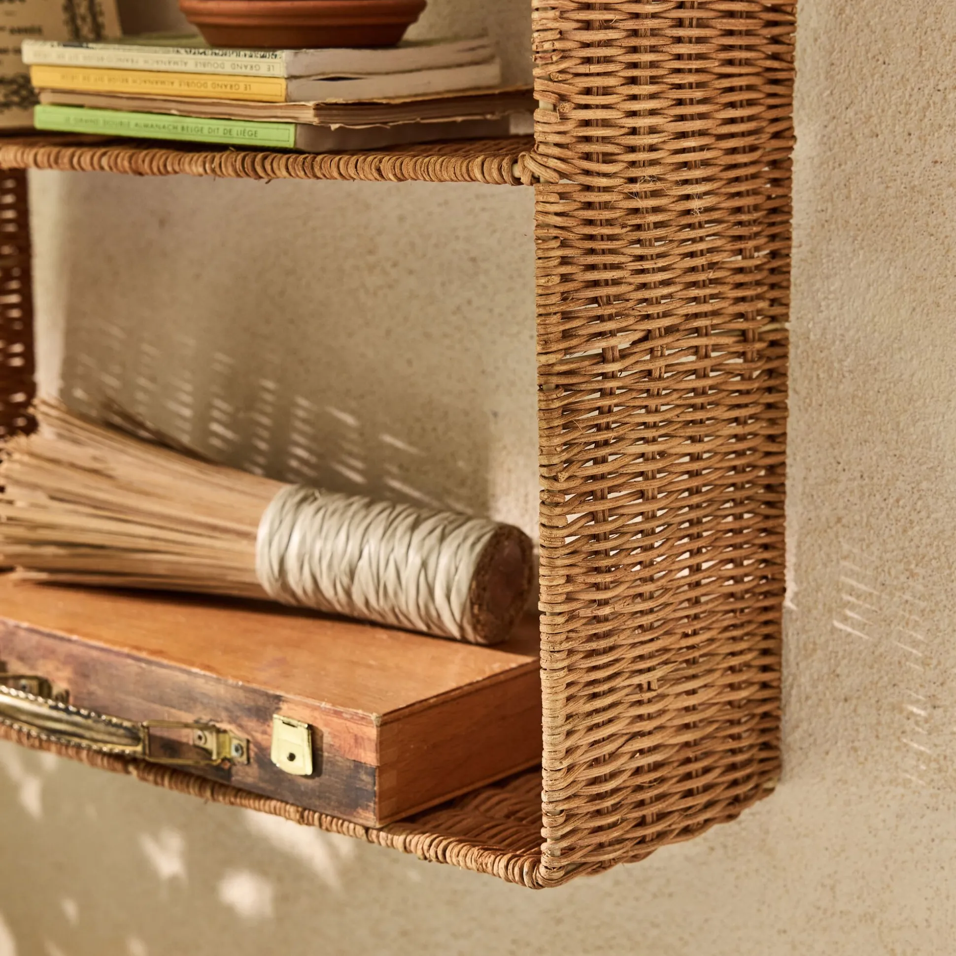 Etagère murale en rotin L40xH72cm - naturel
