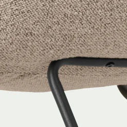 Fauteuil incurvé en tissu et métal - beige