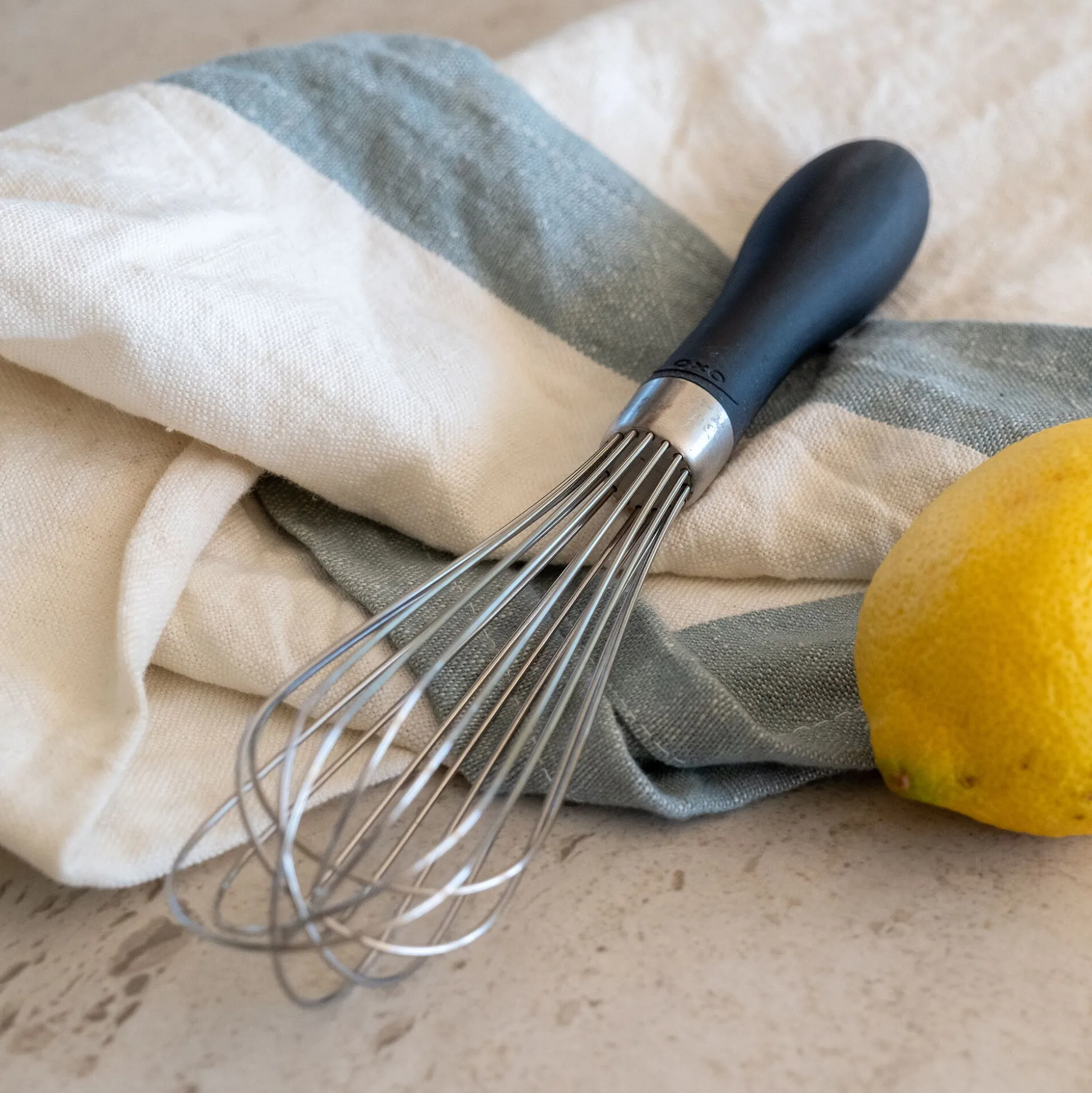 Fouet en inox 22cm - noir