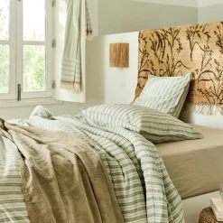 Housse de couette 240x220cm et 2 taies d'oreiller 63x63cm motif rayé en coton tissé teint lavé - bleu