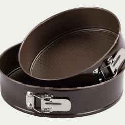 Moule à manqué rond démontable en acier D24cm - marron