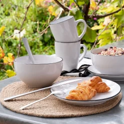 Mug en grès avec liseré noir D8,7cm - blanc