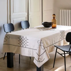 Nappe en coton brodée - écru 140x250cm