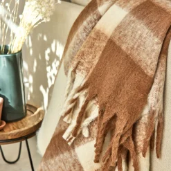 Plaid à carreaux synthétique 130x170cm - marron et blanc