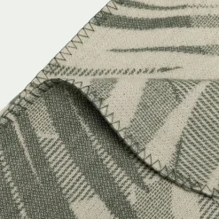 Plaid en laine à motif végétal finition point de cheval 125x170cm - vert