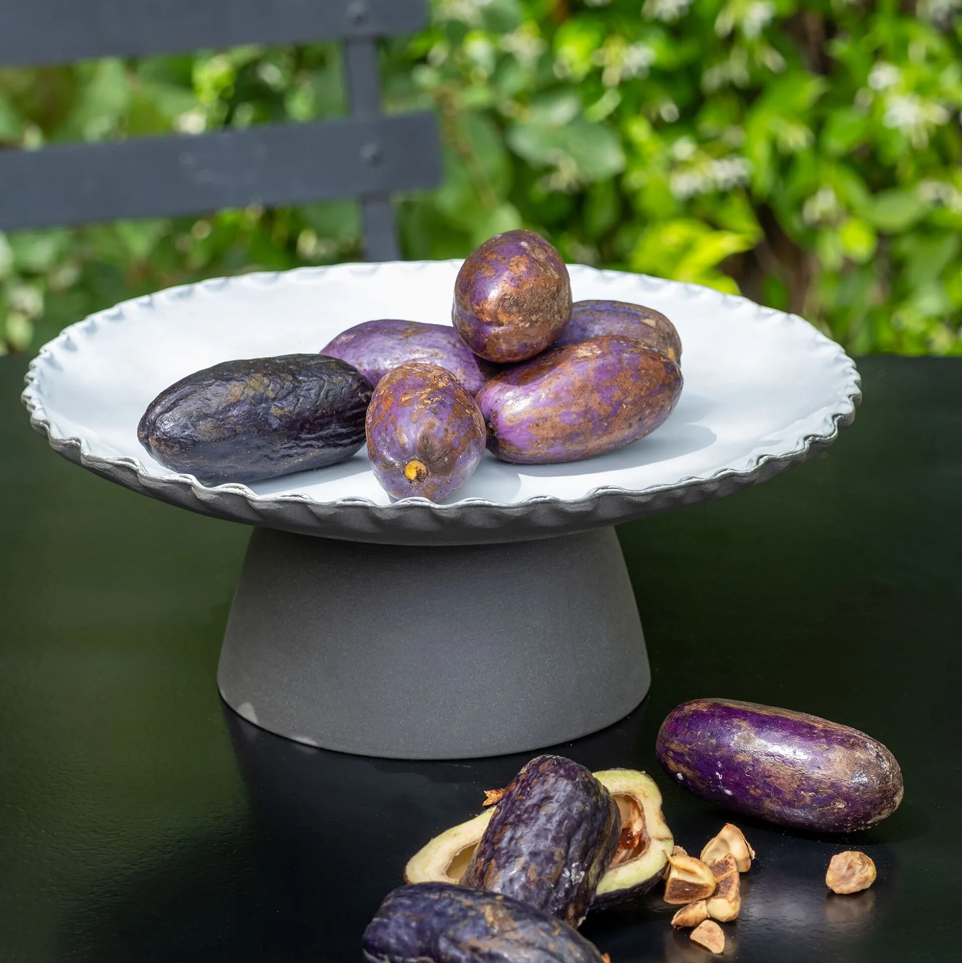 Plat de présentation sur pied en grès D28cm - noir