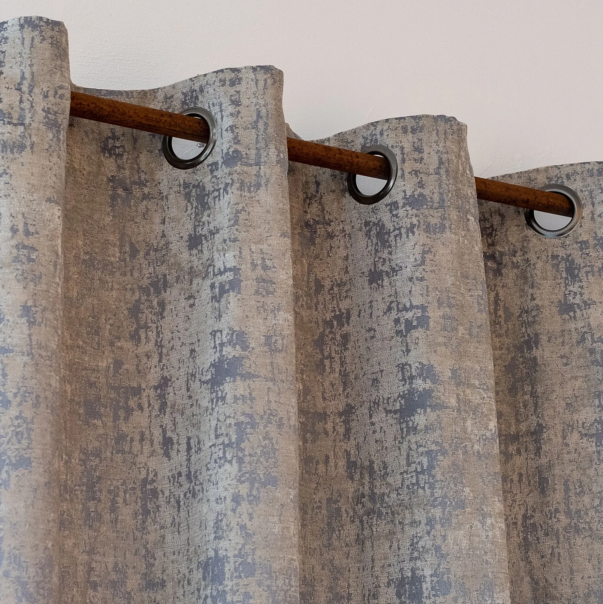 Rideau à œillets en velours de polyester dévoré 135x250cm - gris