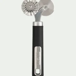 Roulette à pâtisserie 2 en 1 en acier