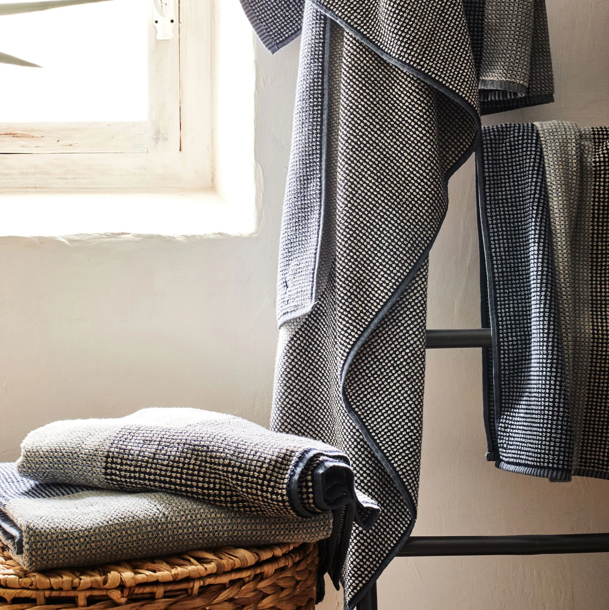 Serviette de toilette bouclette jacquard en coton 50x100cm - bleu