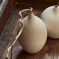 Soliflore en faïence strié H44cm - blanc