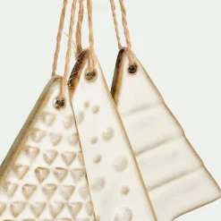 Suspension sapin déco de Noël en porcelaine - naturel (modèle aléatoire)