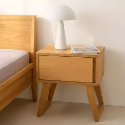 Table de chevet en plaqué chêne L45xl40xH48cm - bois clair