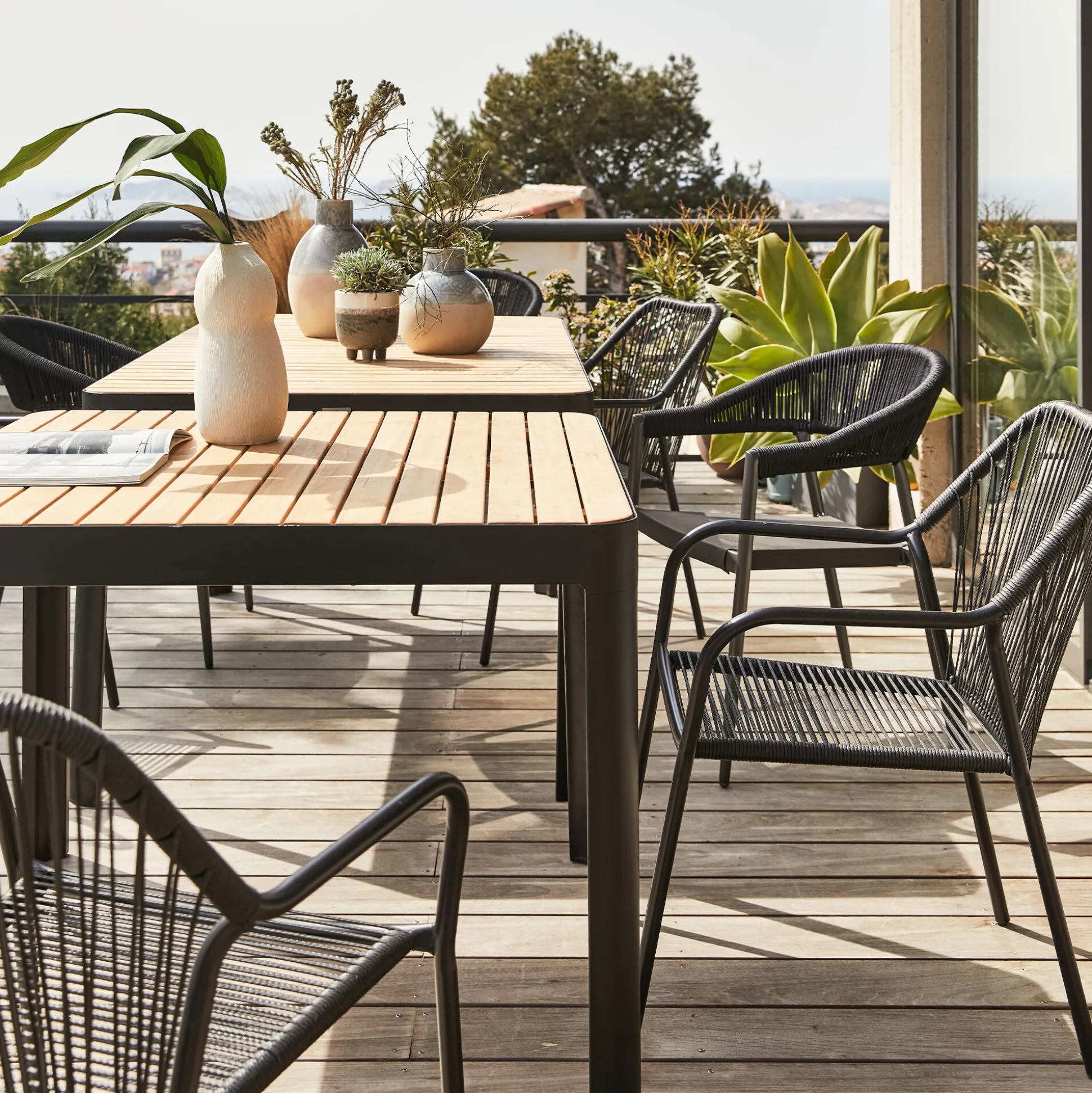 Table de repas jardin en aluminium et teck - bois clair (4 places )