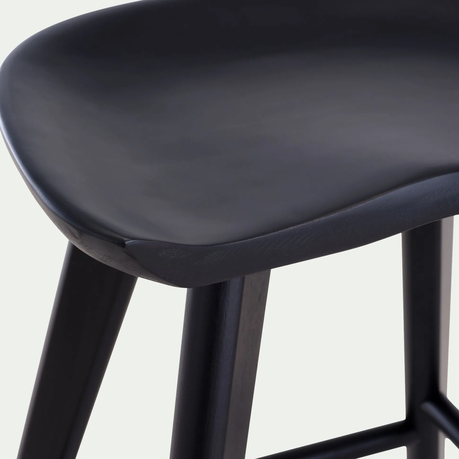 Tabouret bas en chêne massif H49cm - noir