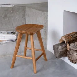 Tabouret bas en chêne massif H49cm - naturel
