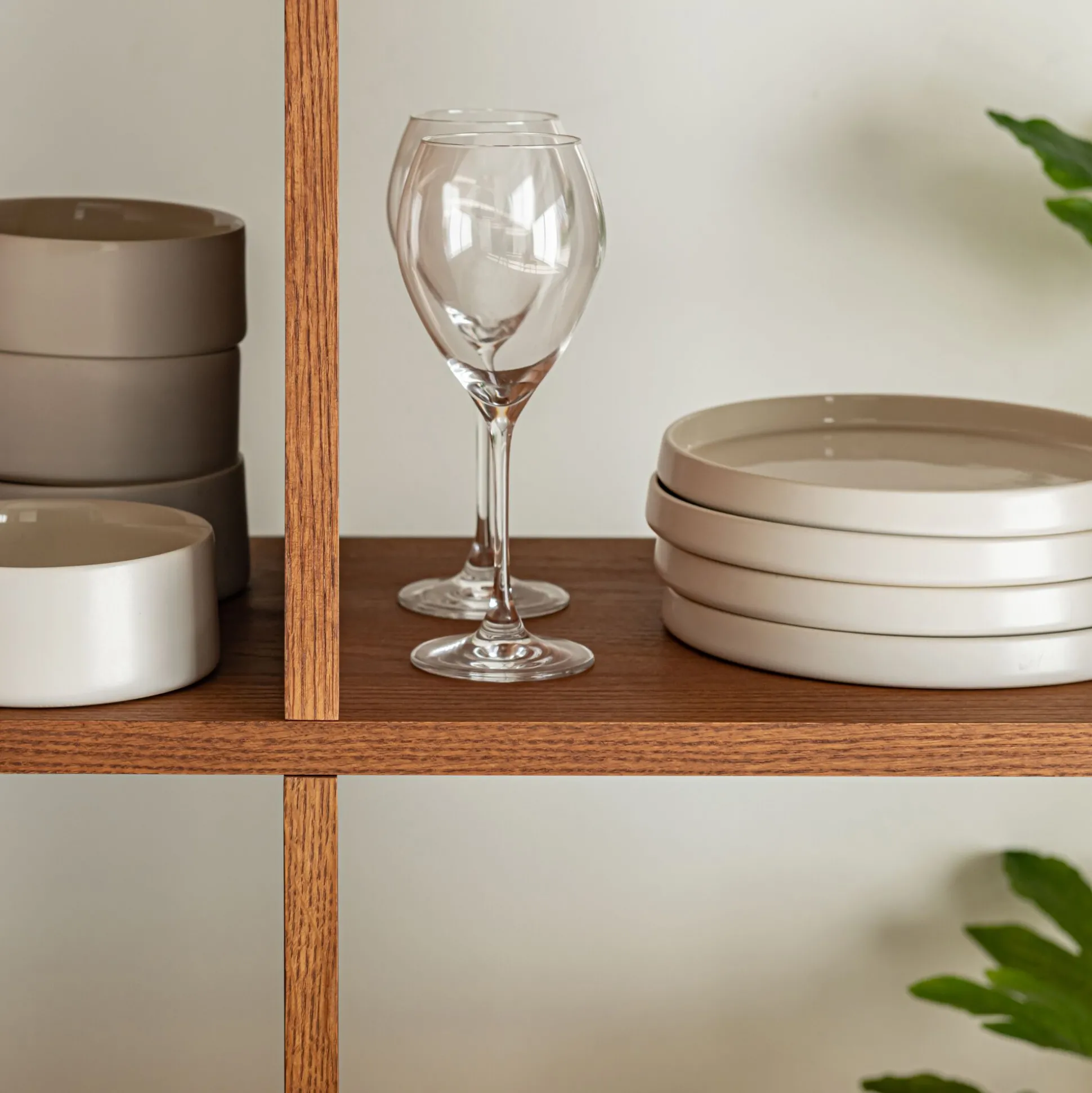 Étagère 6 cases en chêne massif - bois foncé