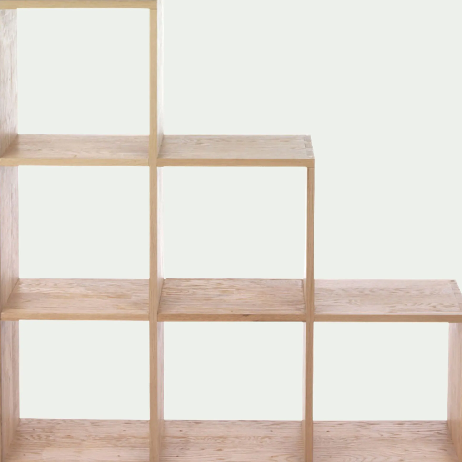 Étagère escalier en chêne - bois clair