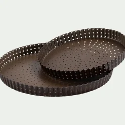 Tourtière cannelée perforée en acier D24cm - marron
