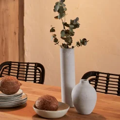 Vase boule en polystone effet béton H17cm - gris clair