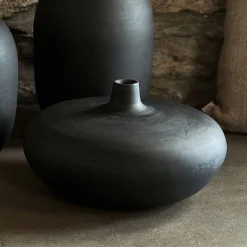 Vase boule en polystone H16,5cm - noir