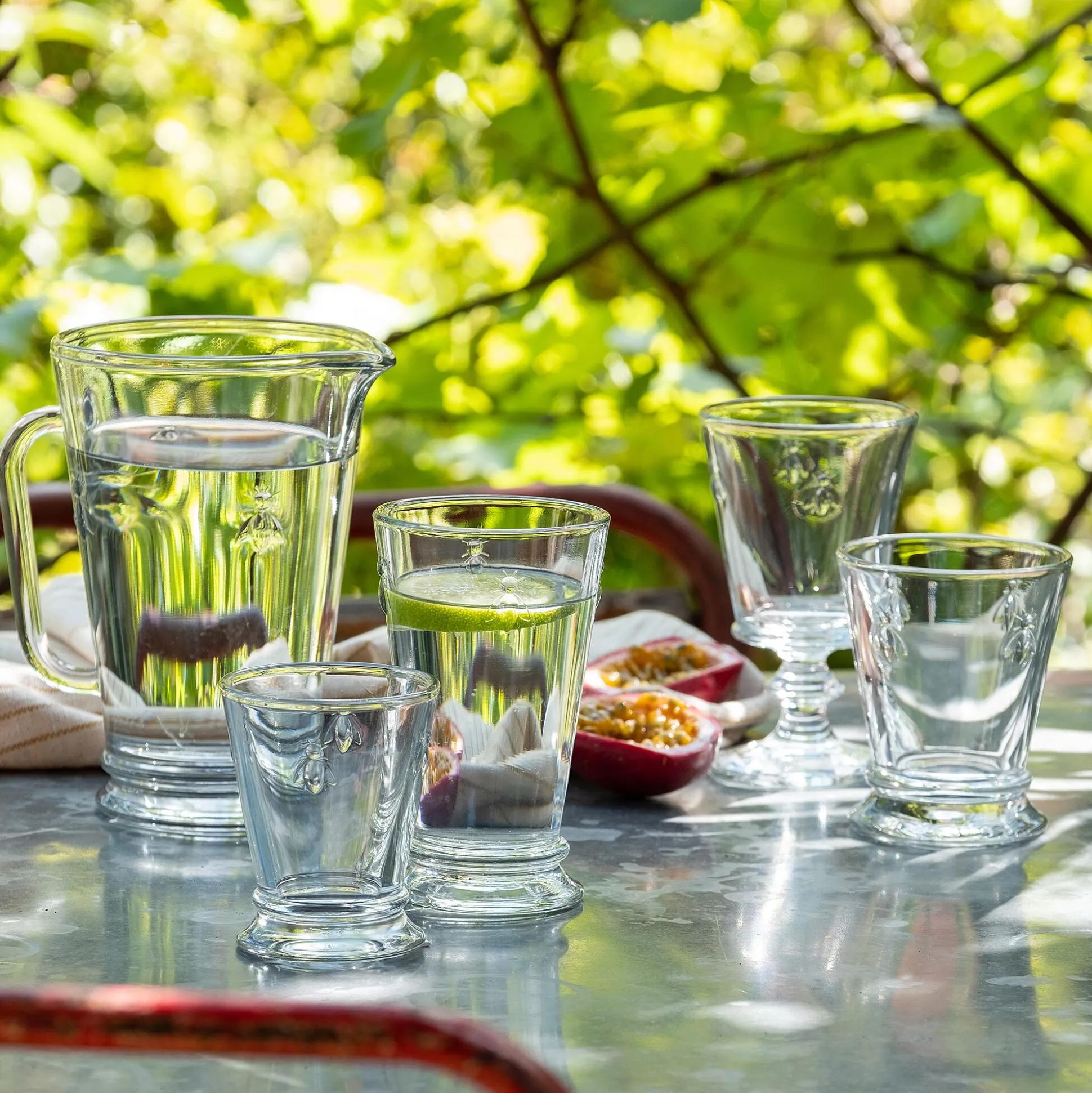 Verre à vin en verre pressé 24cl - transparent